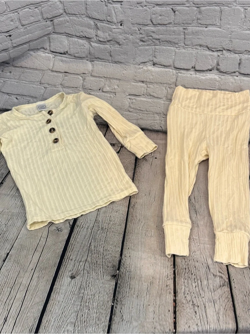 Lou Lou Ribbed Cream Baby Outfit